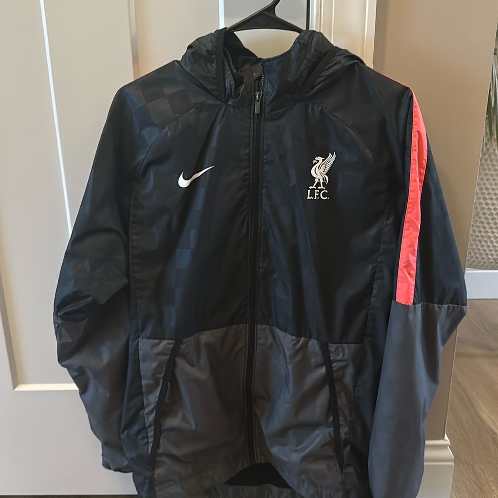 Men’s Nike Liverpool Jacket size Medium.  Item is in great condition!